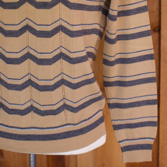 Vintage I. Magnin Jaeger 100% Wool Brown & Grey Chevron Knit Moch Neck Sweater - Picture 9 of 15